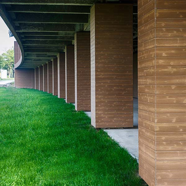 Natural wood grain style